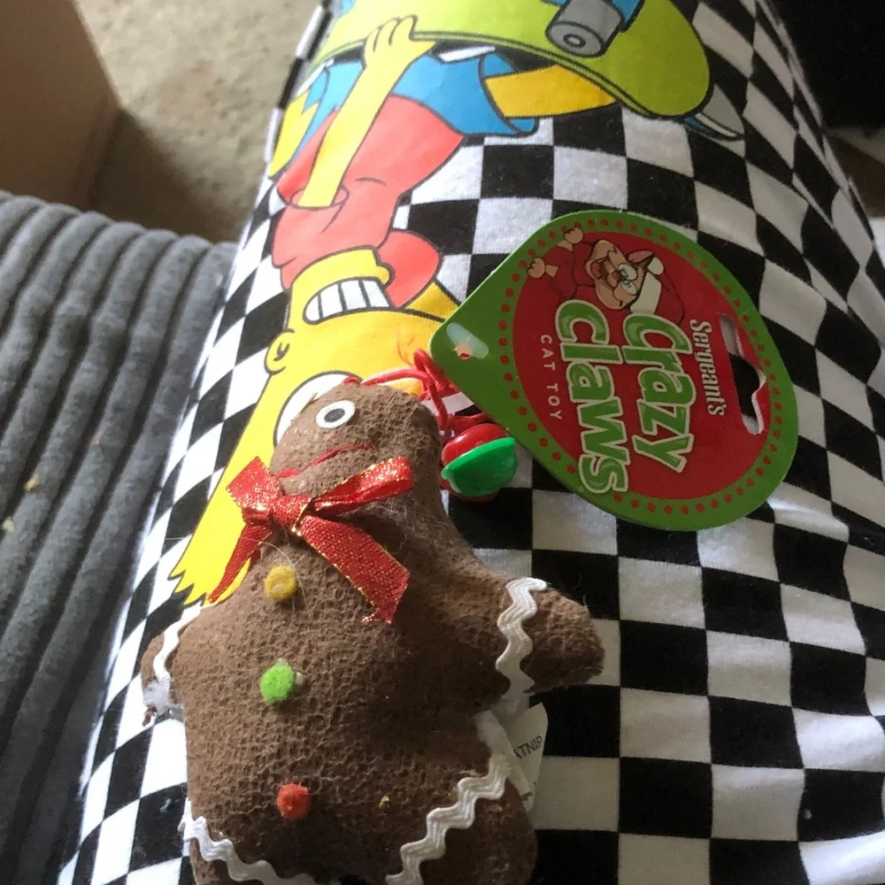 Sergeant's Crazy Claws Gingerbread Cat Toy - Brown & Red Accents
